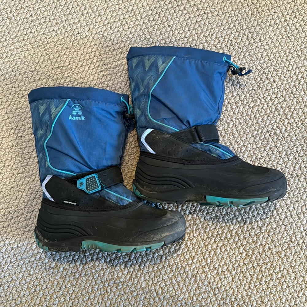 Kids kamik boots